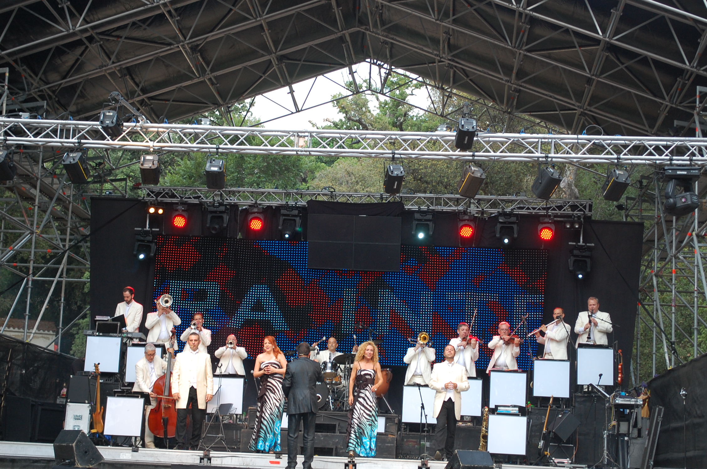 Dilluns 20 de juliol de 2015, concert de la Maravella, al parc de Ca l'Alfaro