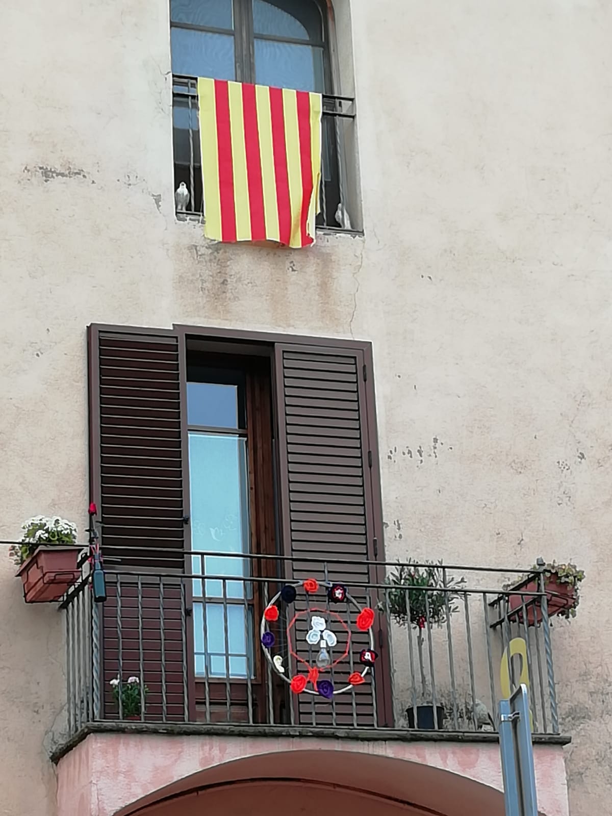 Per Sant Jordi, guarneix el teu balc!