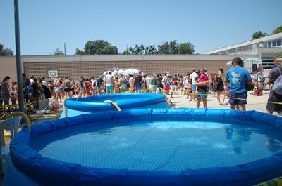 Festa de l'escuma i xeringada