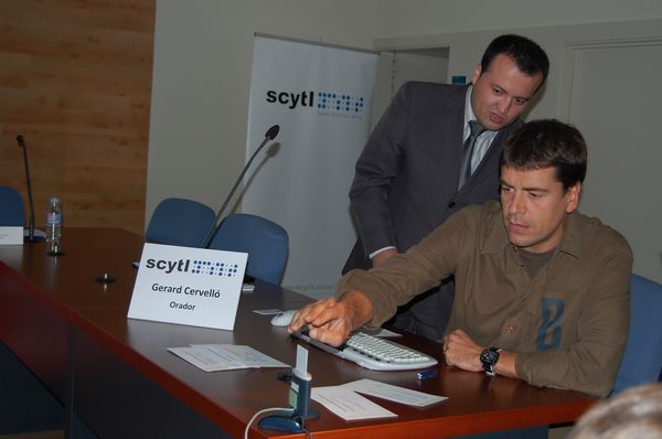 Eleccions Ajuntament Jove Electr�nic 2008. Inici de les votacions