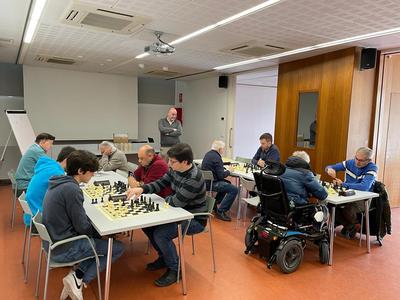 Ràpides d'escacs amb el Club d'Escacs Llavaneres, dissabte 26 de novembre. Biblioteca Municipal