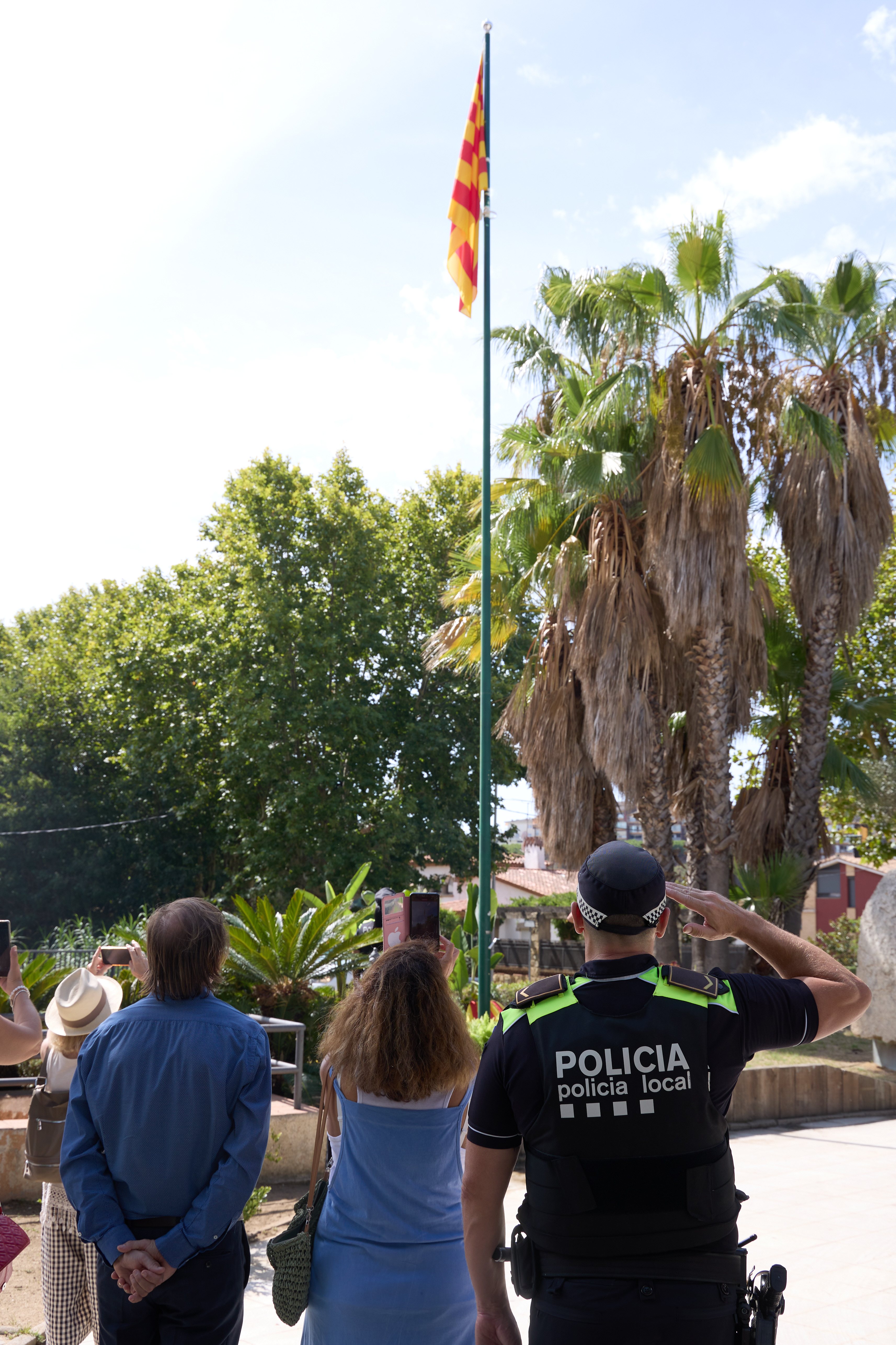 Diada Nacional de Catalunya a Llavaneres: sardanes i ofrena floral