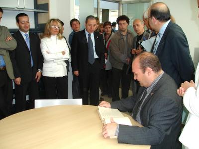 Inauguraci de l'edifici de la Biblioteca municipal de Llavaneres, 23 d'abril de 2005