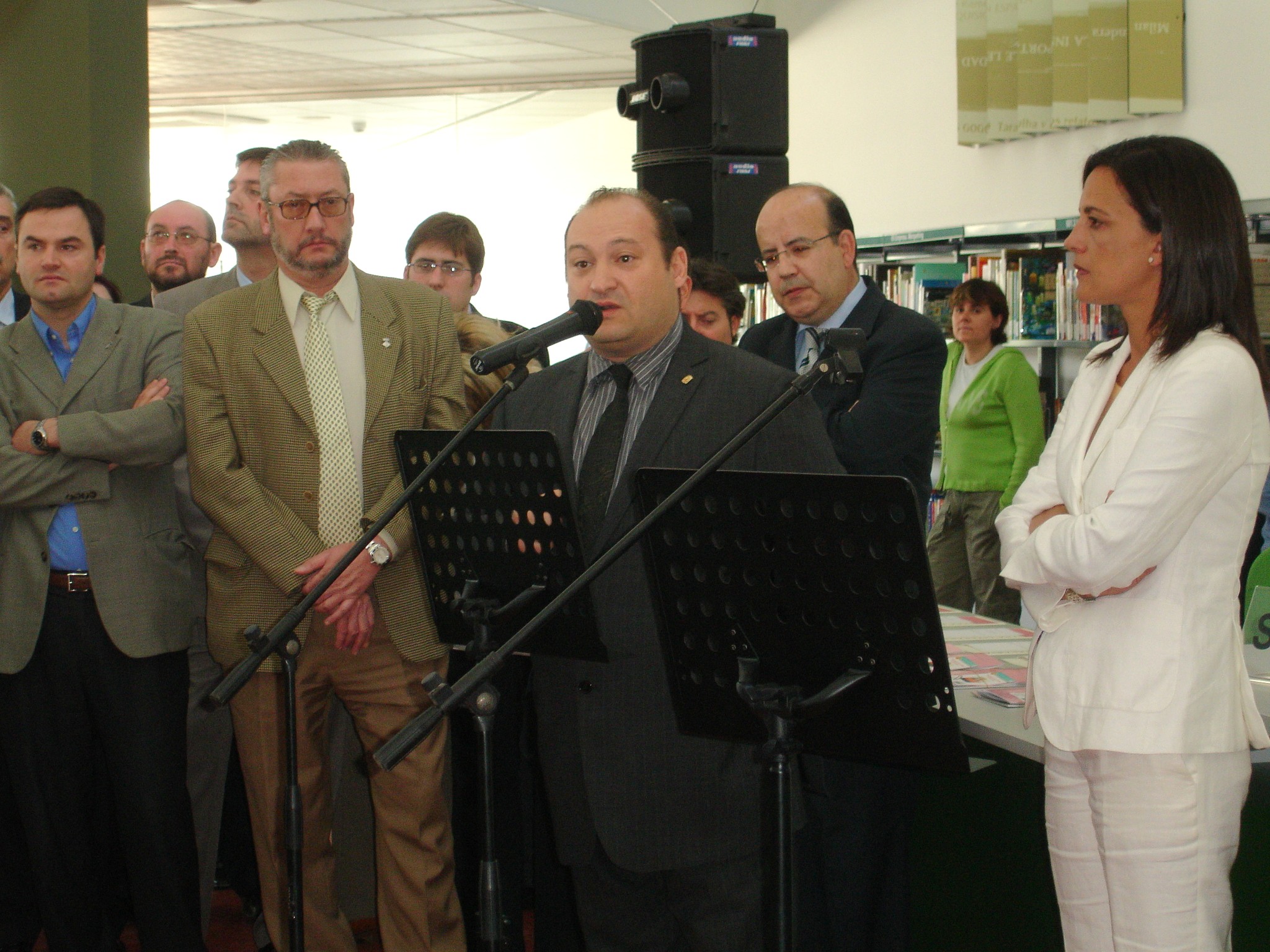 Inauguraci de l'edifici de la Biblioteca municipal de Llavaneres, 23 d'abril de 2005