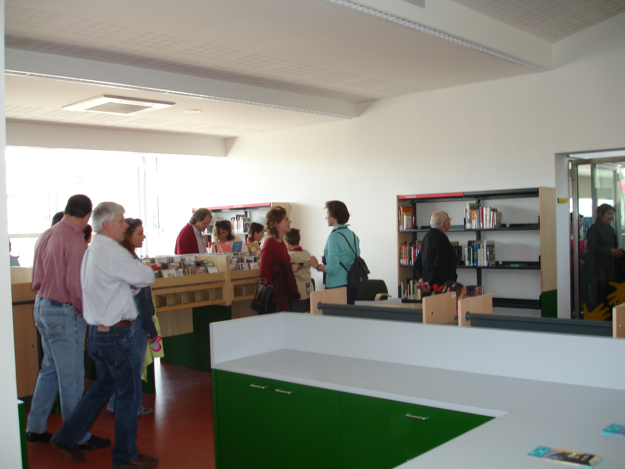 Inauguraci de l'edifici de la Biblioteca municipal de Llavaneres, 23 d'abril de 2005