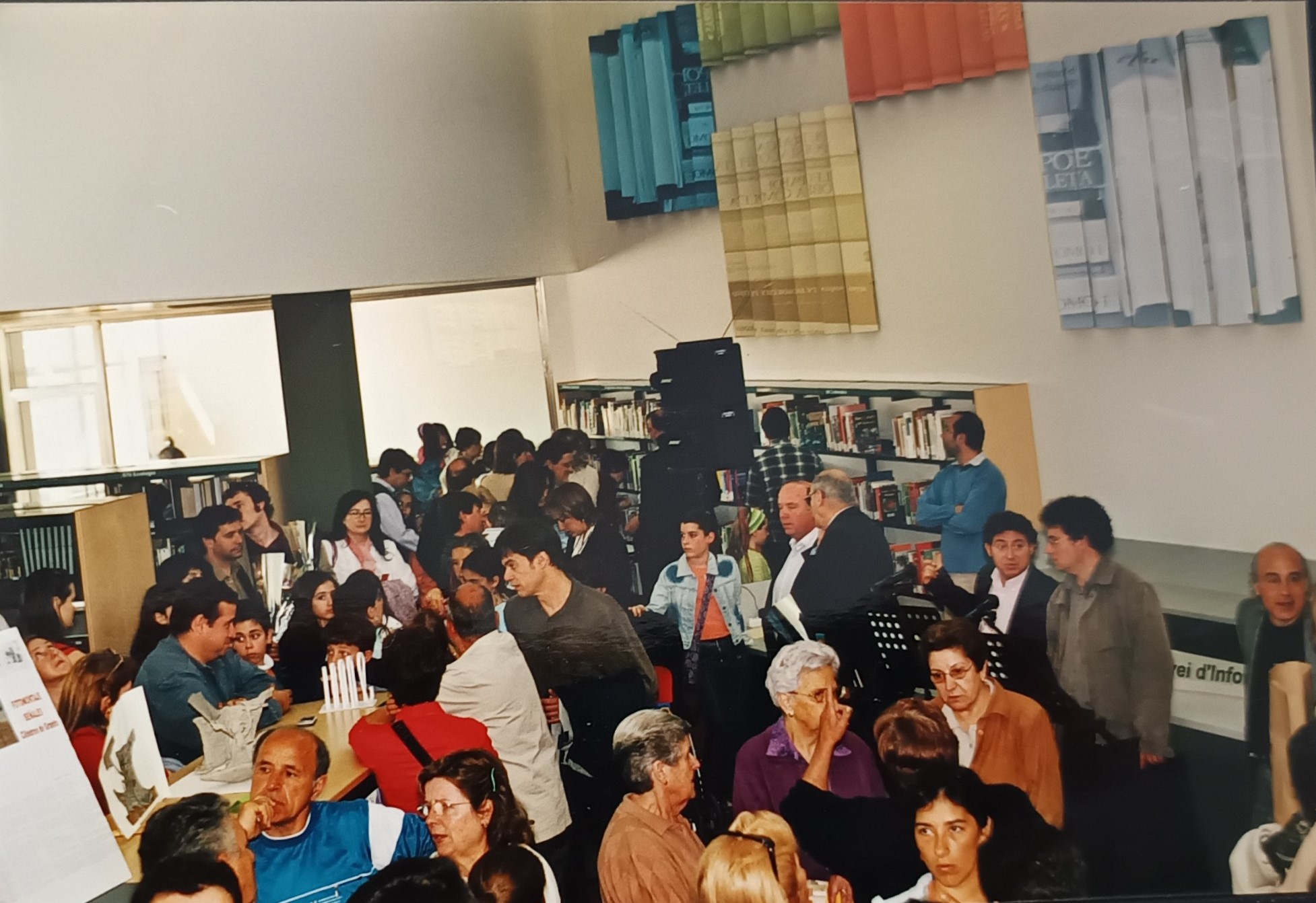 Inauguraci de l'edifici de la Biblioteca municipal de Llavaneres, 23 d'abril de 2005