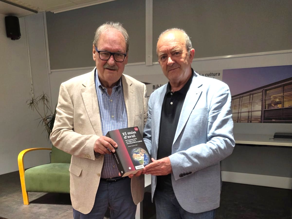 Presentaci del llibre: 'El mn d'avui. De la guerra freda als reptes de la interdependncia global'