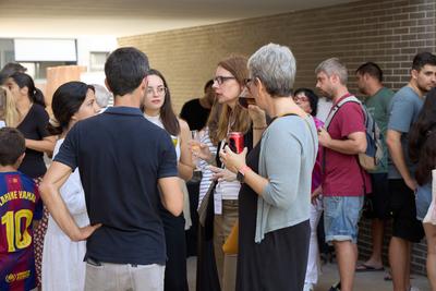 Acte de lliurament de claus a les famlies adjudicatries dels pisos d'Els Ametllers