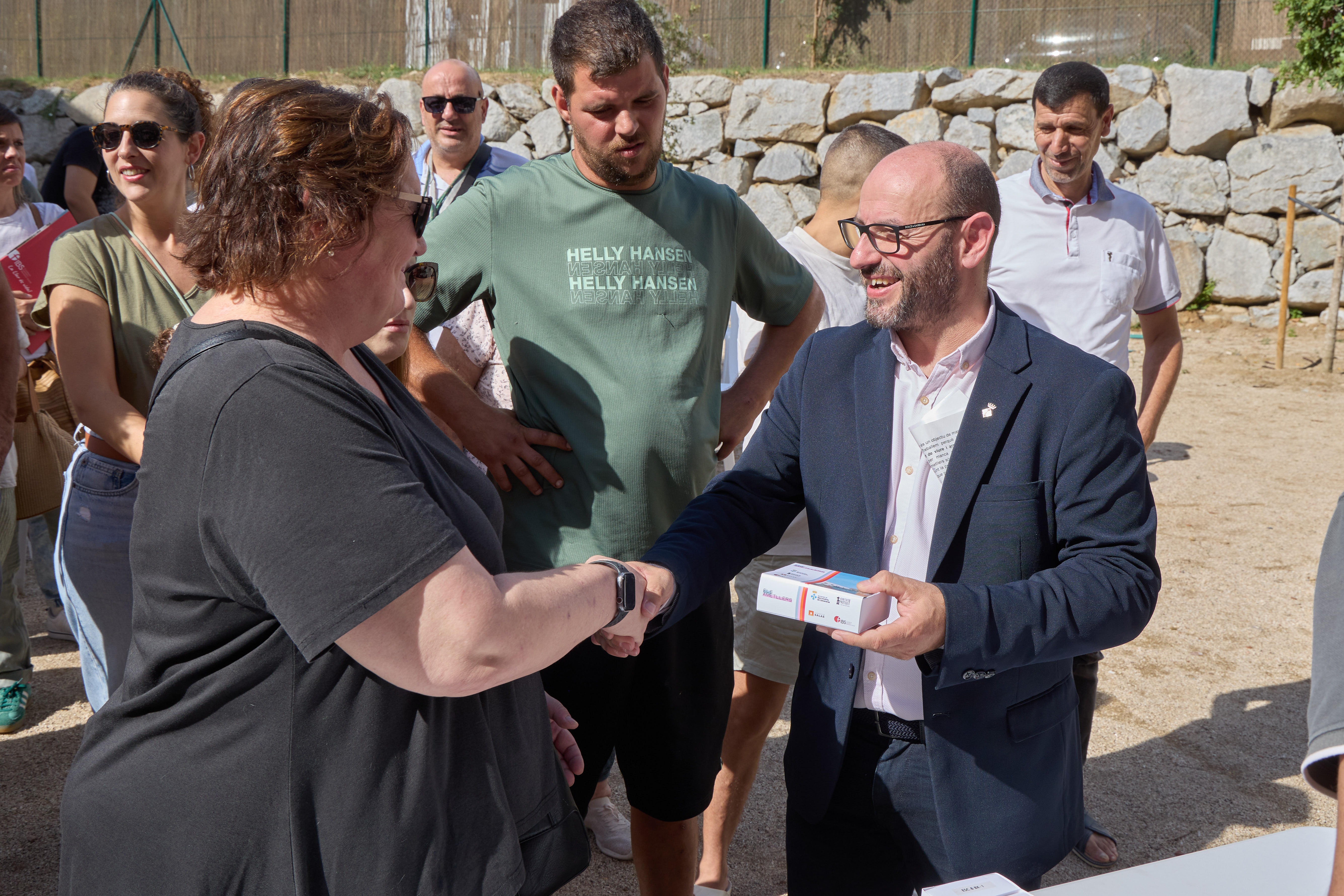 Acte de lliurament de claus a les famlies adjudicatries dels pisos d'Els Ametllers