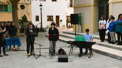 Lectura del Manifest del 25 N - Dia Internacional per a l'Eliminaci de la Violncia envers les Dones