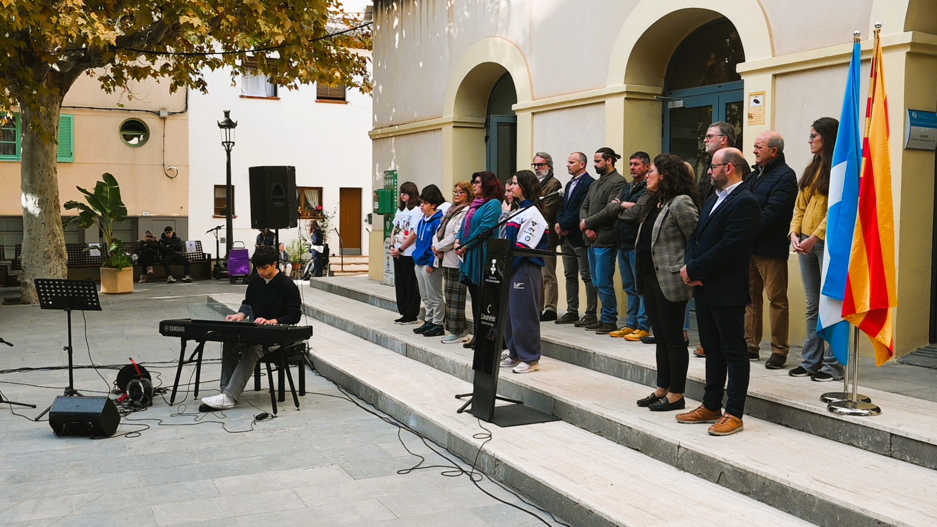 Lectura del Manifest del 25 N - Dia Internacional per a l'Eliminaci de la Violncia envers les Dones