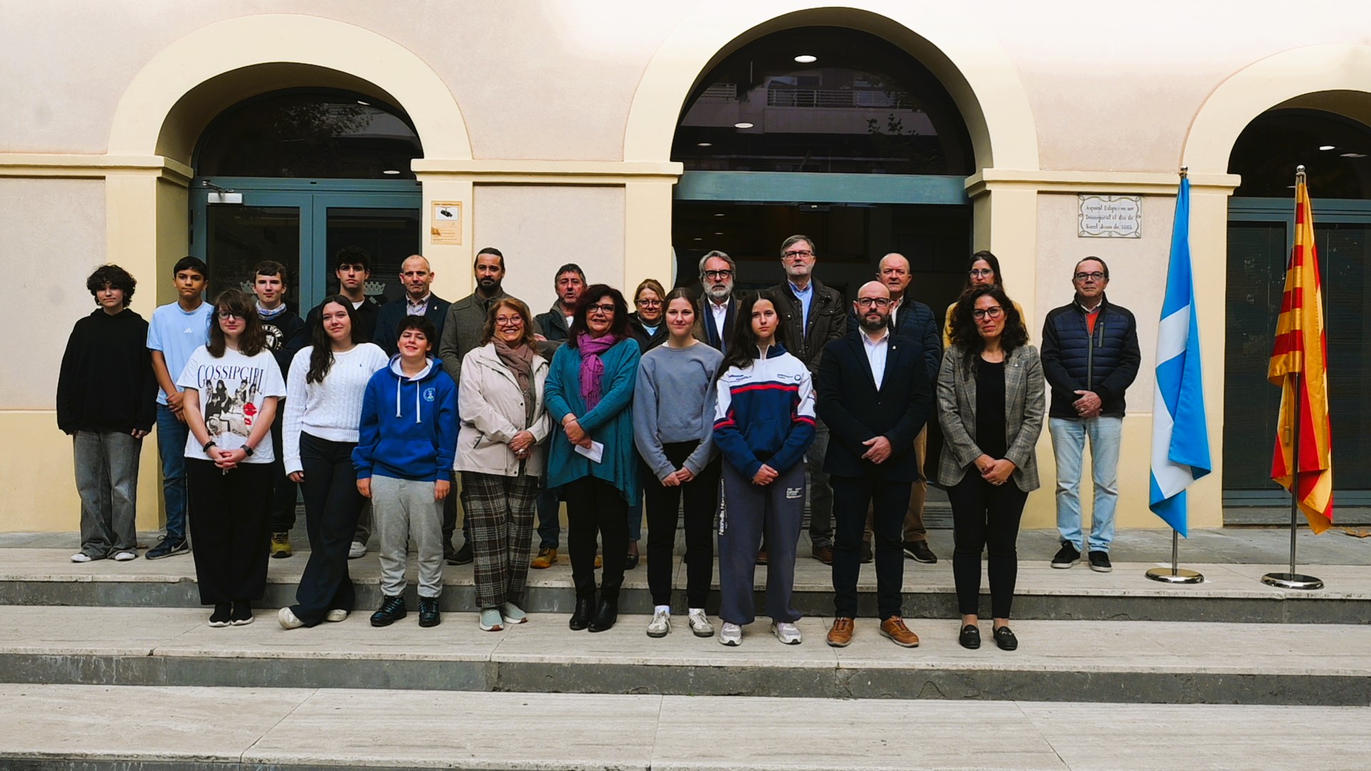 Lectura del Manifest del 25 N - Dia Internacional per a l'Eliminaci de la Violncia envers les Dones.