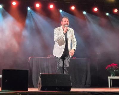 Lliurament de la recaptaci de Llavaneres contra el Cncer