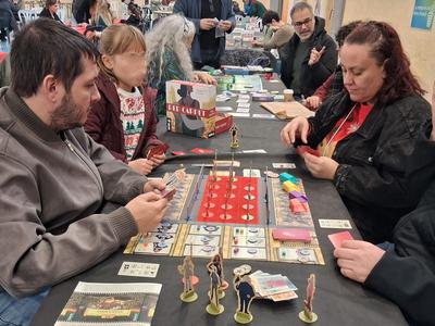 Jornada de jocs de taula, ludoteca i mercat solidari de jocs de la Marat� de 3Cat.