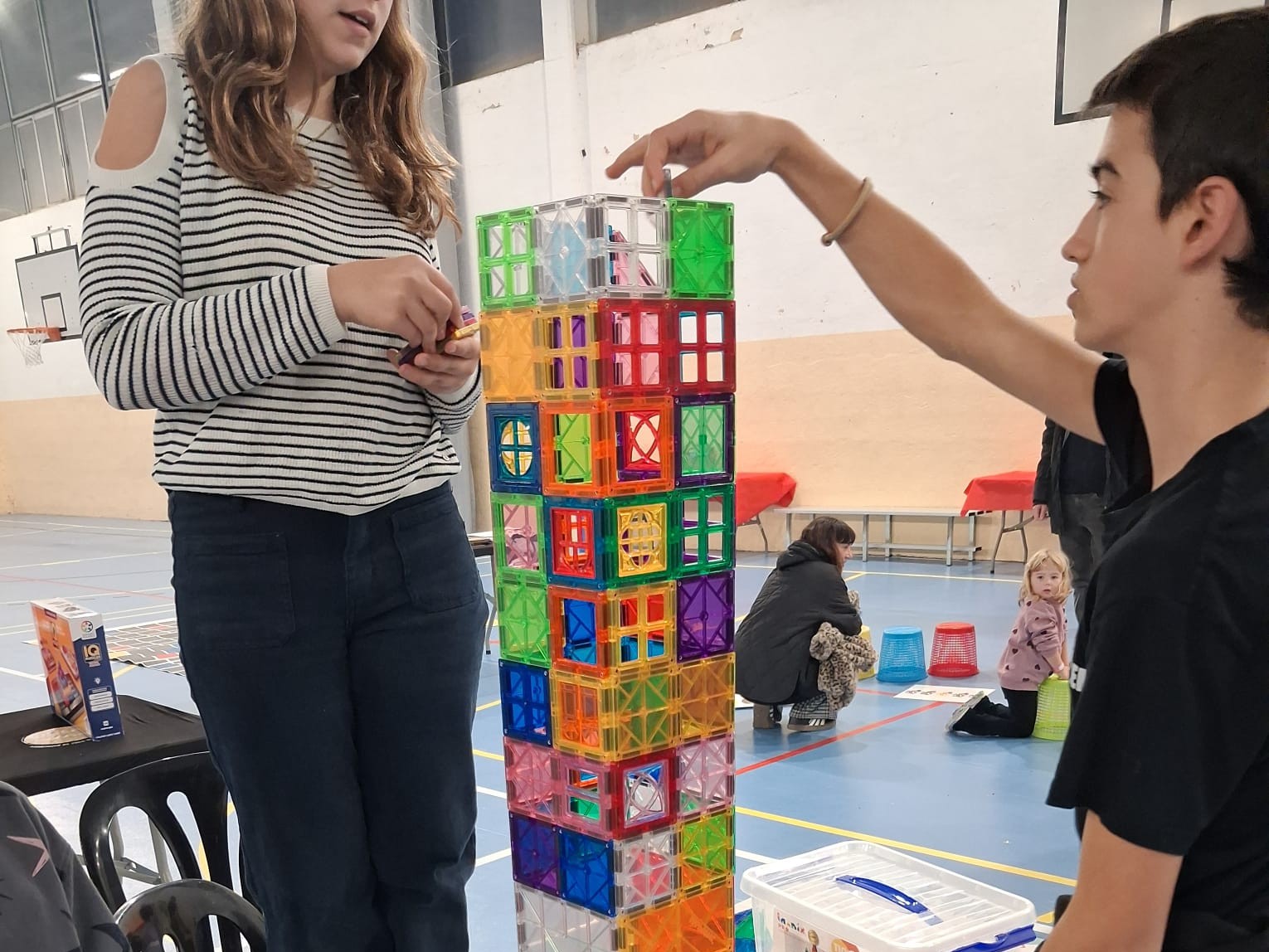 Jornada de jocs de taula, ludoteca i mercat solidari de jocs de la Marat� de 3Cat.