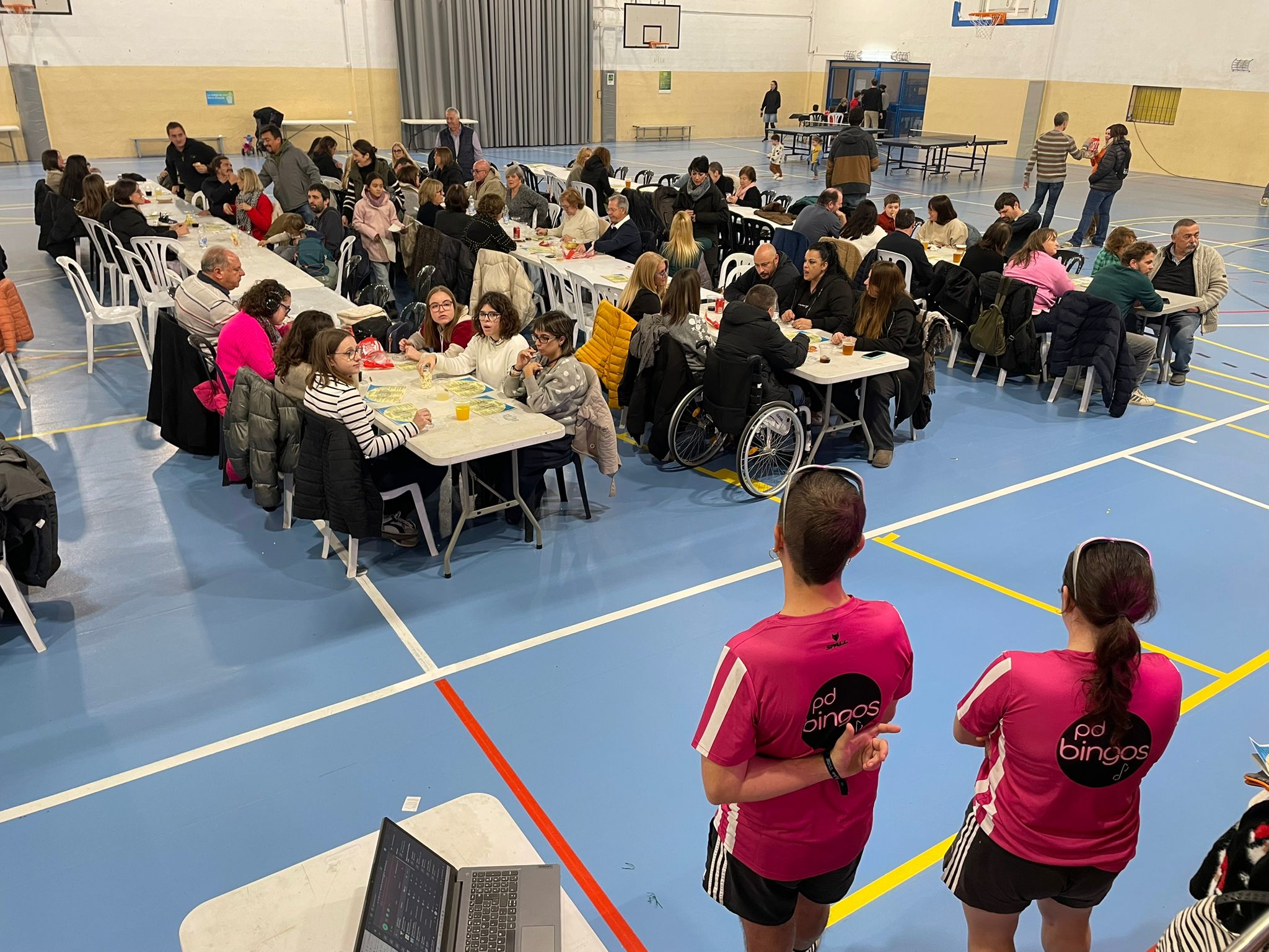 Bingo musical solidari a benefici de La Marat� de 3cat.