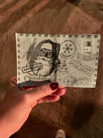 Visita del Pare Noel per donar-li la carta en el Mercat de Nadal, dissabte 13 de desembre.