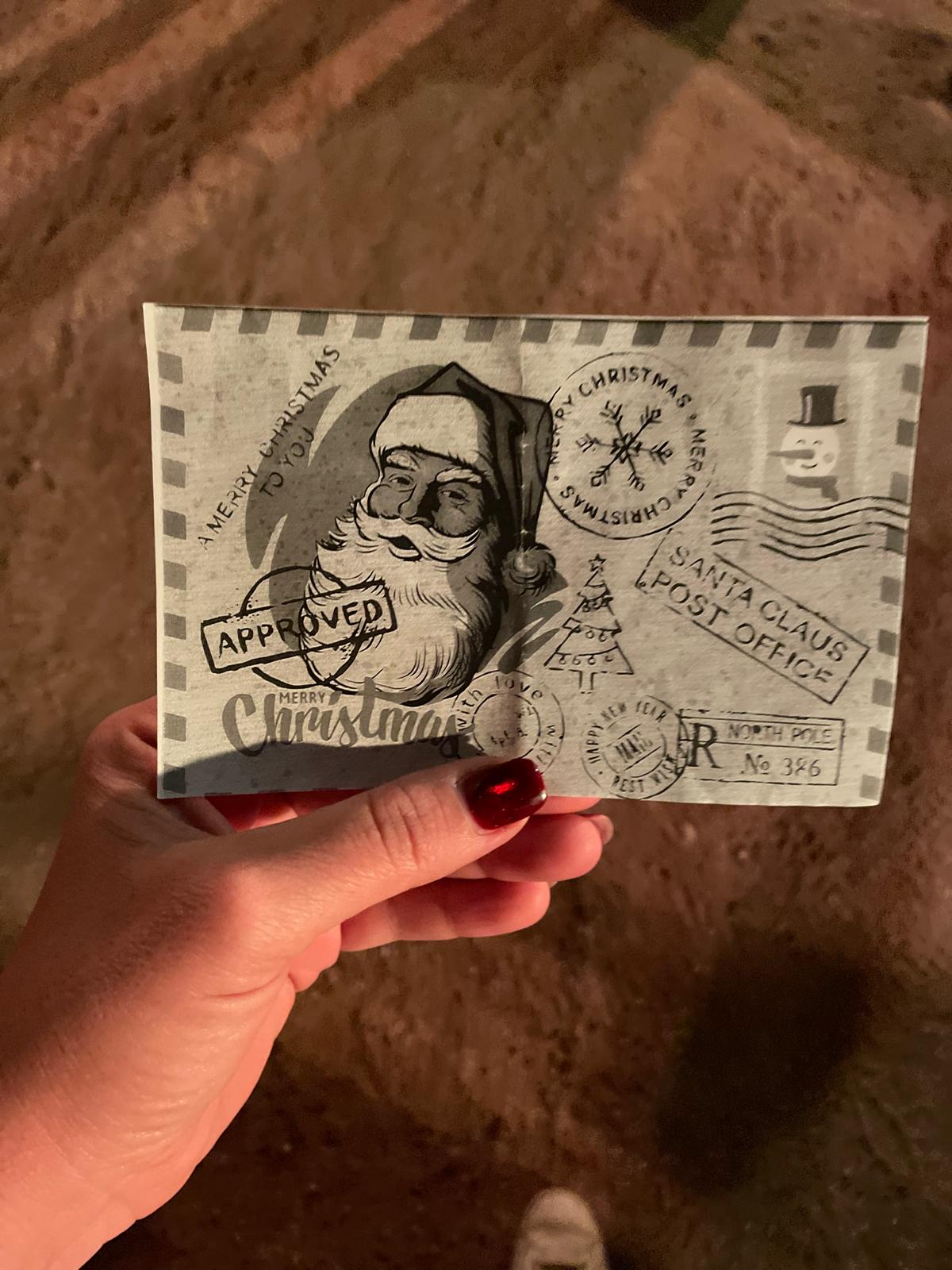 Visita del Pare Noel per donar-li la carta en el Mercat de Nadal, dissabte 13 de desembre.