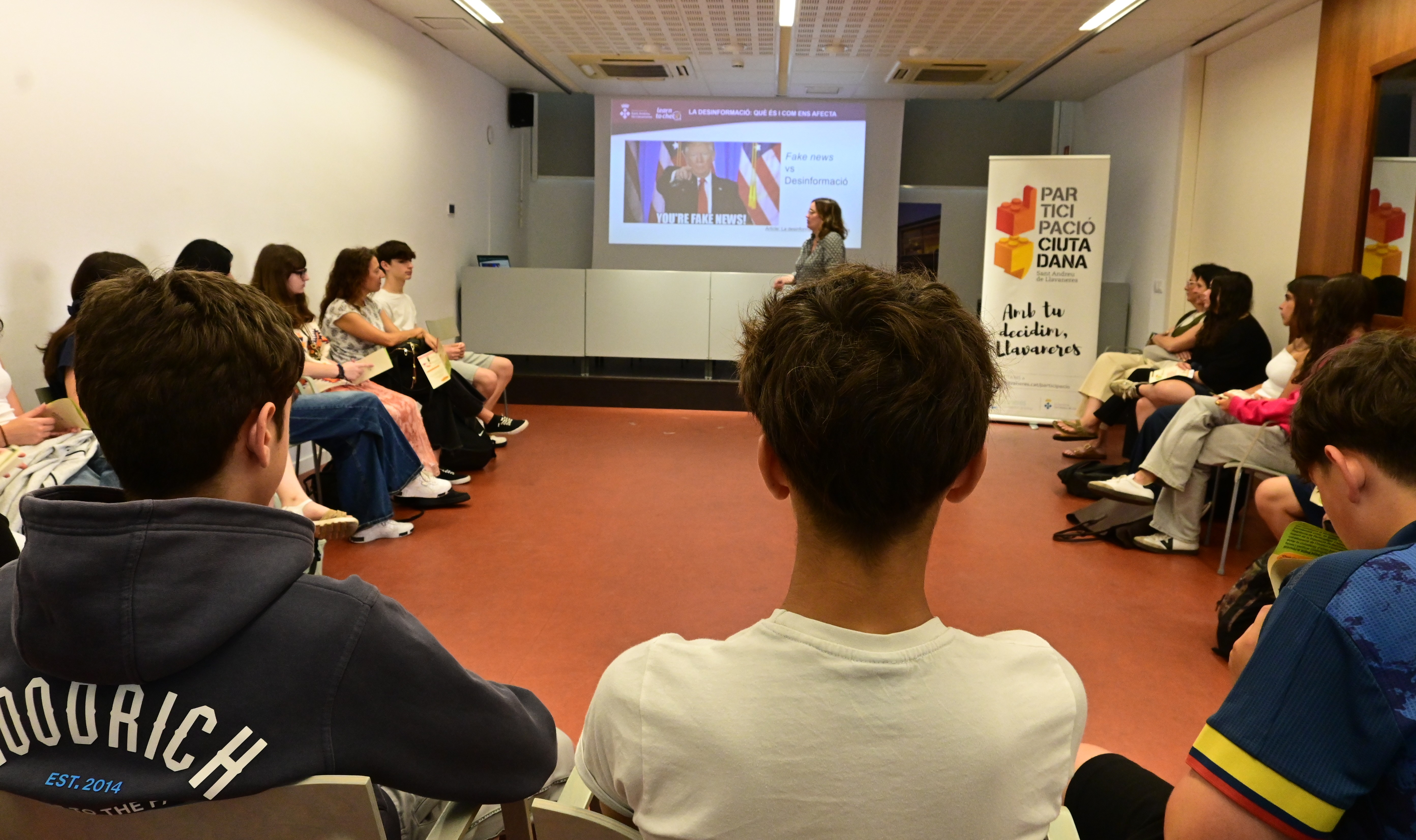 'Estafes a internet, qu� podem fer per evitar-les?': les fotos! - Foto 78603341