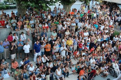 Actuació dels Capgrossos de Mataró, ambient a la plaça de la Vila, dissabte 18 de juliol