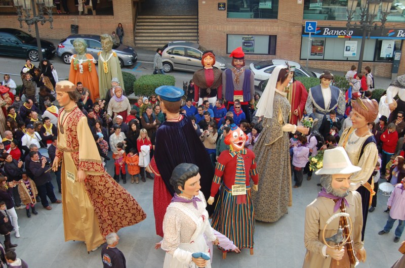 Cercavila de gegants i bateig del gegant Tortellet. Diumenge 28 de novembre