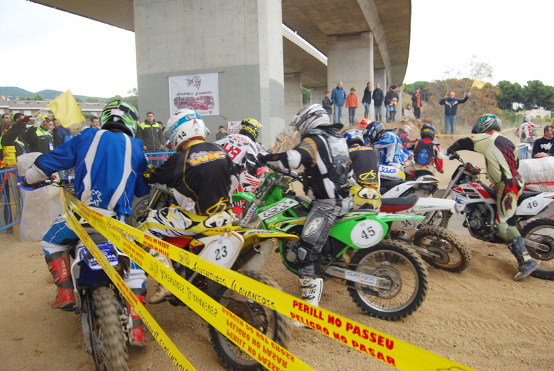 XIX Tres hores de resistncia de ciclomotors. Diumenge 5 de desembre