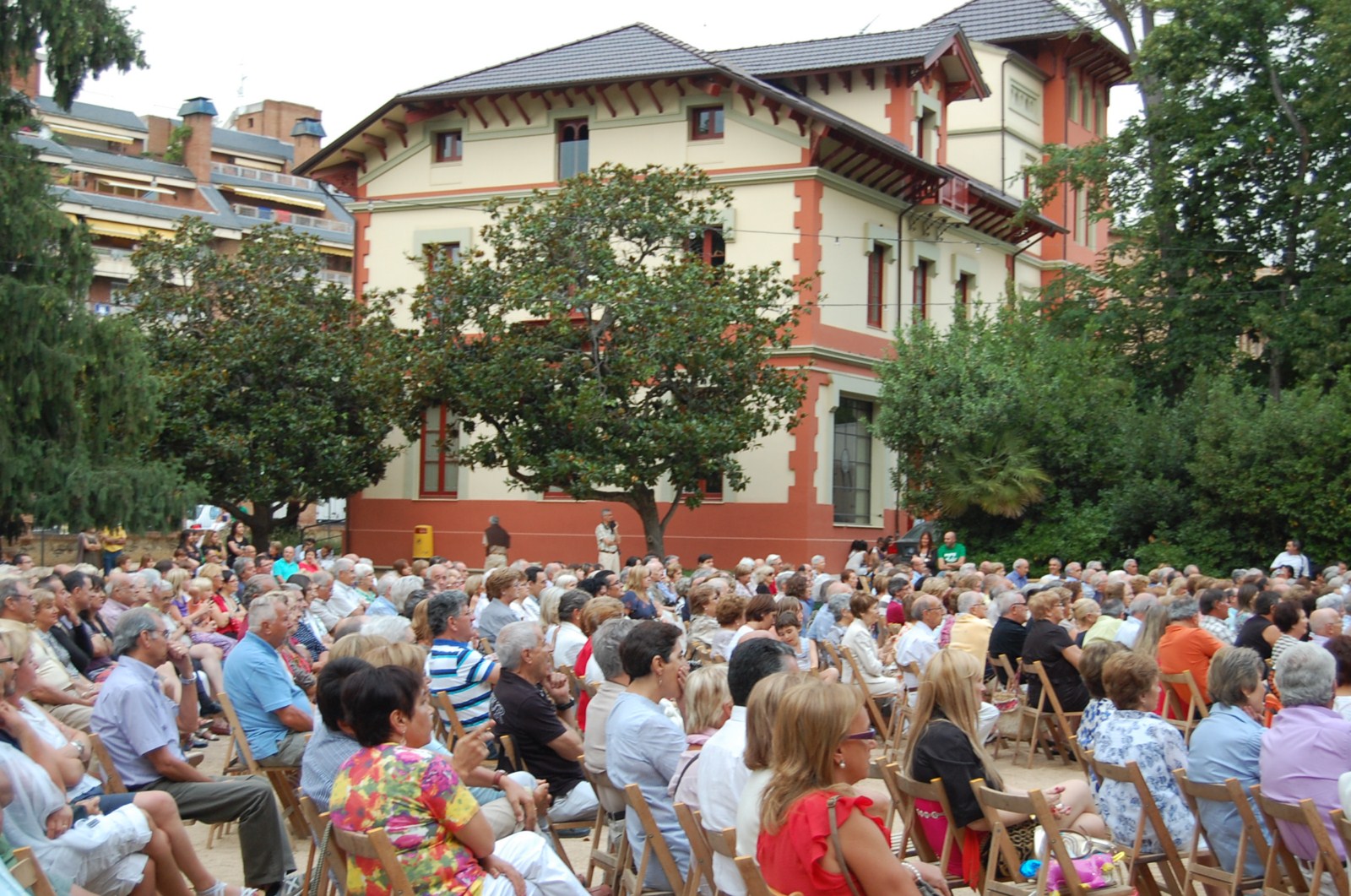 Concert de gala amb l'Orquestra Montgrins, diumenge 15, al parc de Ca l'Alfaro