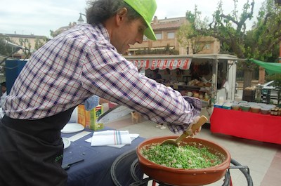 Taller de cuina del p�sol, divendres 19 d'abril, al passeig de la Mare de D�u de Montserrat