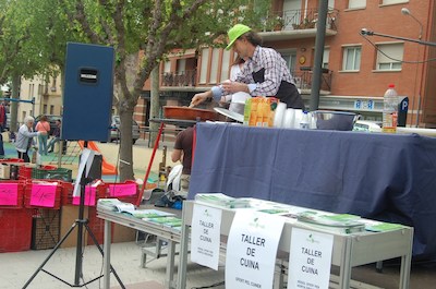 Taller de cuina del p�sol, divendres 19 d'abril, al passeig de la Mare de D�u de Montserrat