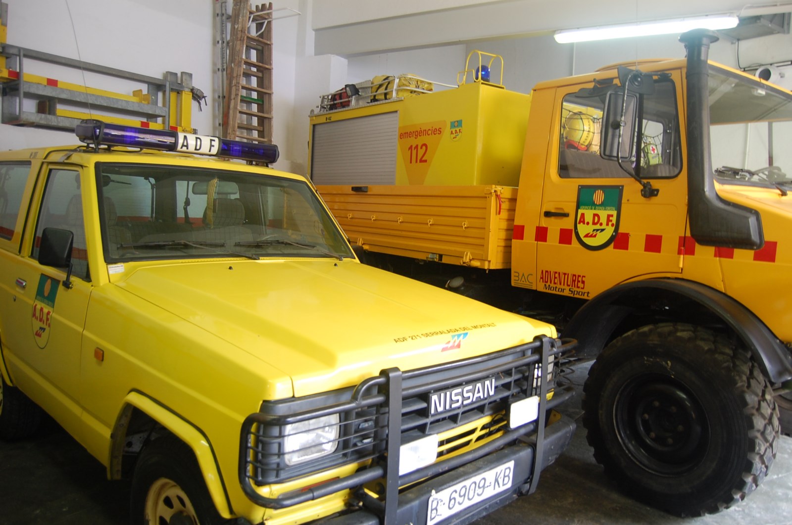 Magatzem i aparcament de vehicles