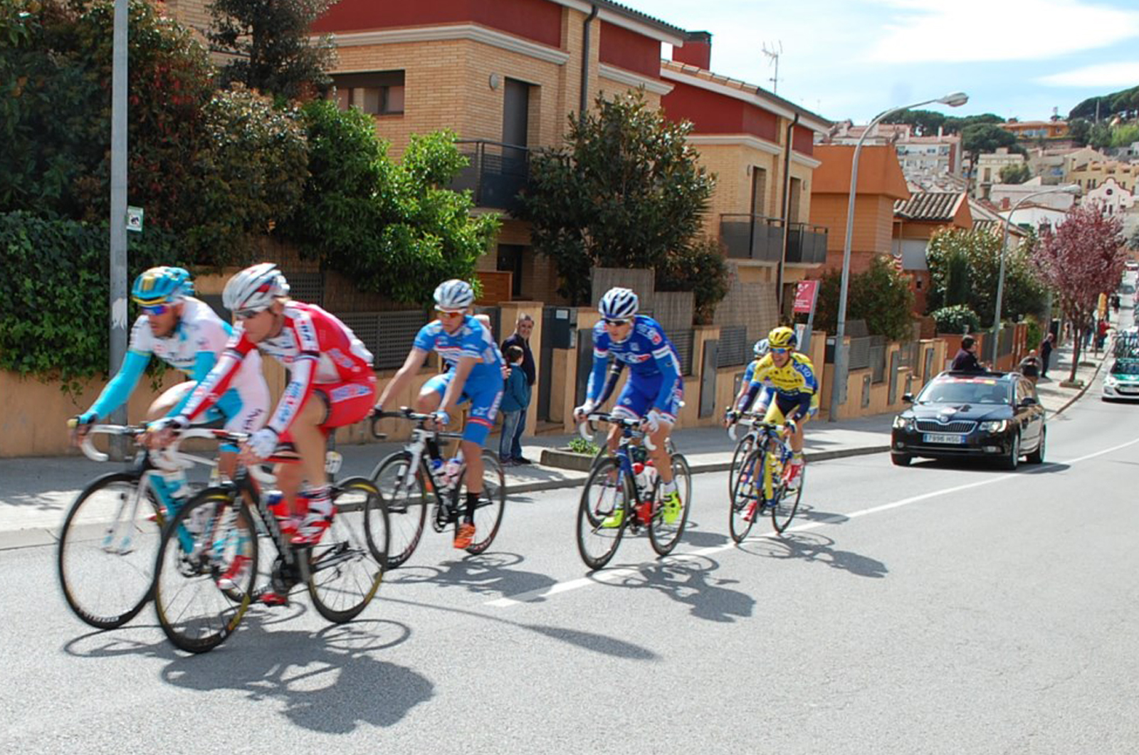 Pas de la Volta Ciclista a Catalunya per Llavaneres