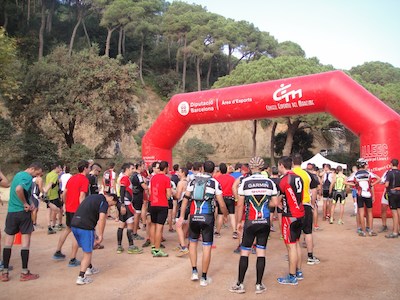 Inici de la duatl�, des del passeig de Jaume Brutau