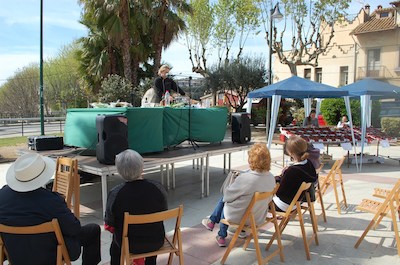 Taller de cuina del psol garrofal, divendres 17 d'abril, al passeig de la Mare de Du de Montserrat