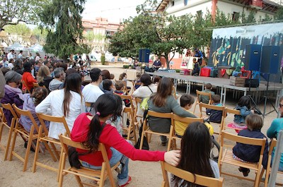 Actuaci de les Bruixes de Burriac, diumenge 19 d'abril, al mat, al parc de Ca l'Alfaro