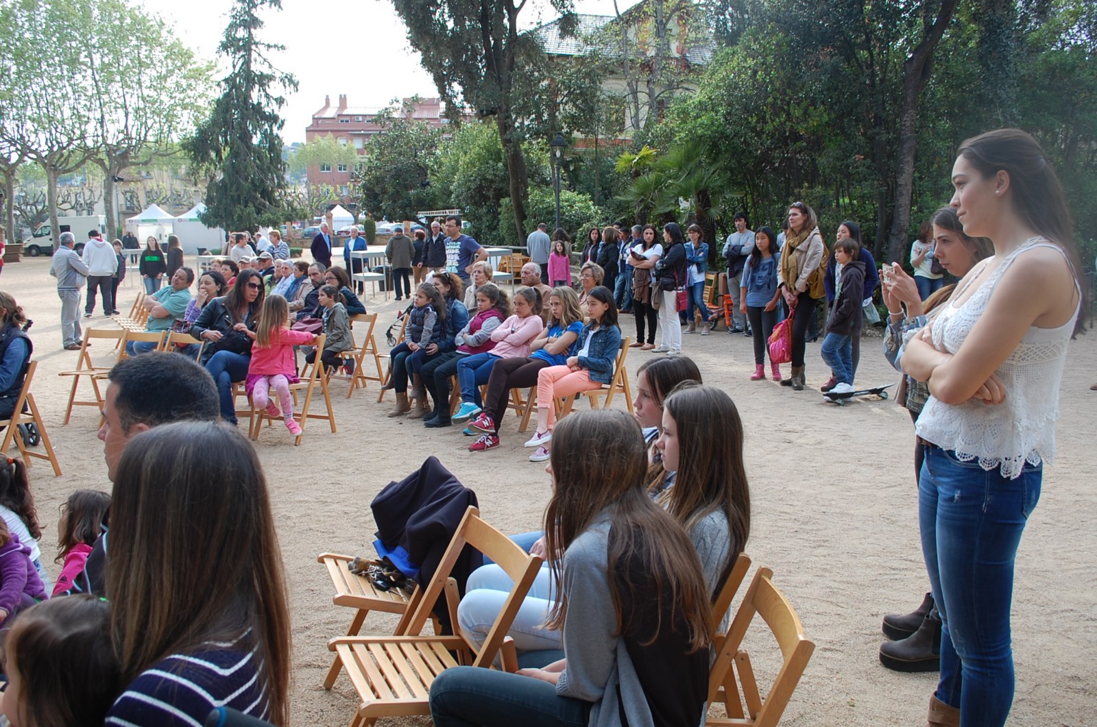 Presentaci del llibre: "Natasha, histria d'una adopci", dissabte 18 d'abril, a la tarda, al parc de Ca l'Alfaro