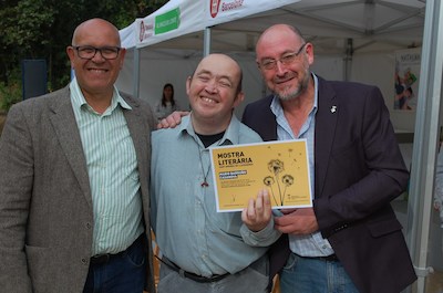 Lliurament dels premis de la Mostra Liter�ria 2015, al parc de Ca l'Alfaro, dissabte 18 d'abril