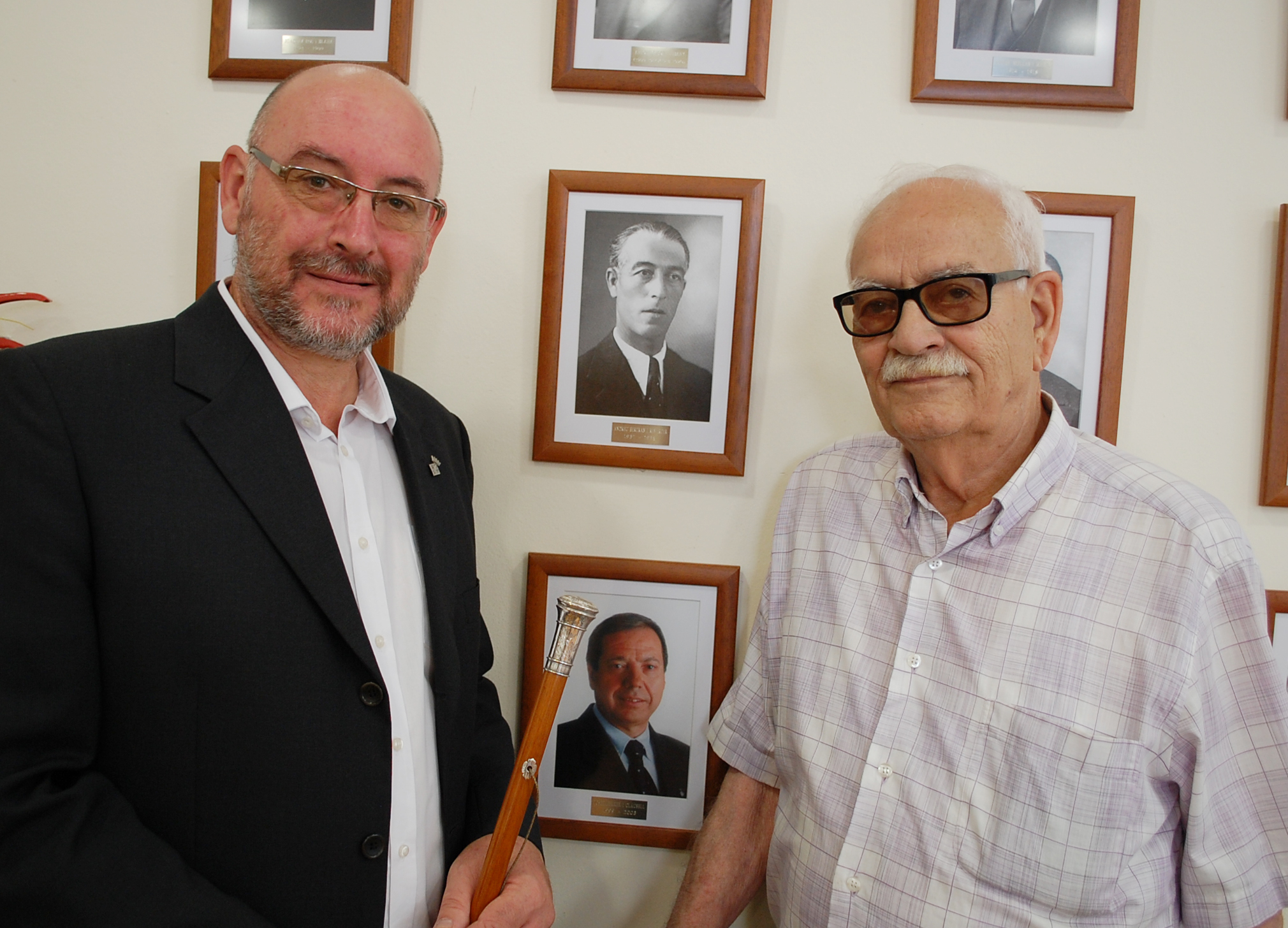 L'alcalde amb Quim Bertran, fill de l'alcalde republic dels anys 1937-1938, Andreu Bertran