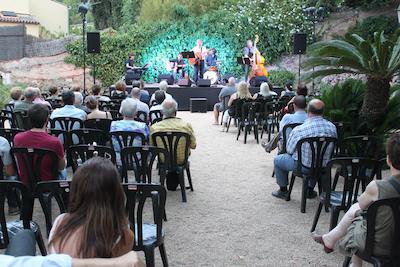 Concert d'lvar Roda, Poesia i +, als jardins de Can Caralt, dimecres 8 de febrer