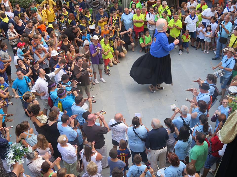 Dissabte 18 de juliol de 2015, 30 aniversari dels gegants: presentaci del gegant Sisquillo, a la plaa de la Vila