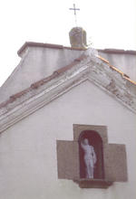Detall de la façana de l'ermita