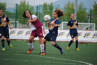 Paula Medina amb la selecci&oacute; catalana de futbol