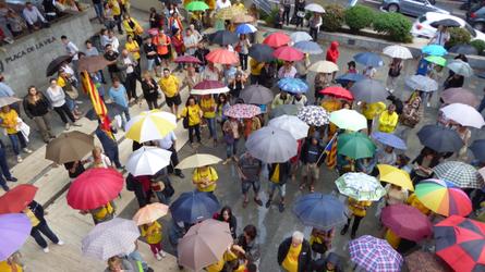 Concentraci&oacute; a la pla&ccedil;a de la Vila, a favor de la consulta del 9N. Dimarts 30 de setembre