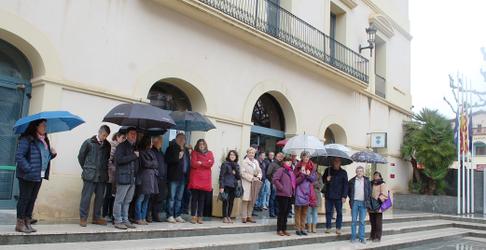 Minut de silenci per l'accident aeri dels Alps