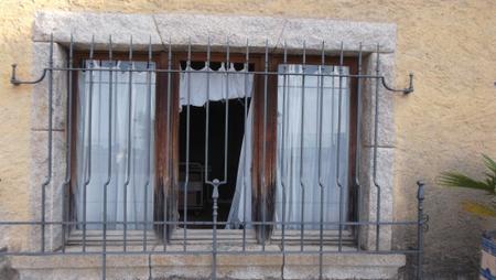 Acte d'incivisme a Can Caralt