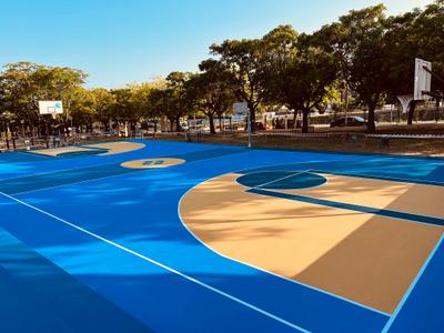 Pista de bàsquet del parc de Sant Pere. Pista de bàsquet del parc de Sant Pere.